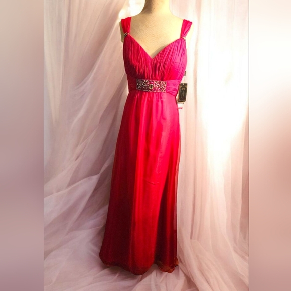 Chic Red Maxi Dress with Embellished Waist, Size 12 - Picture 2 of 10
